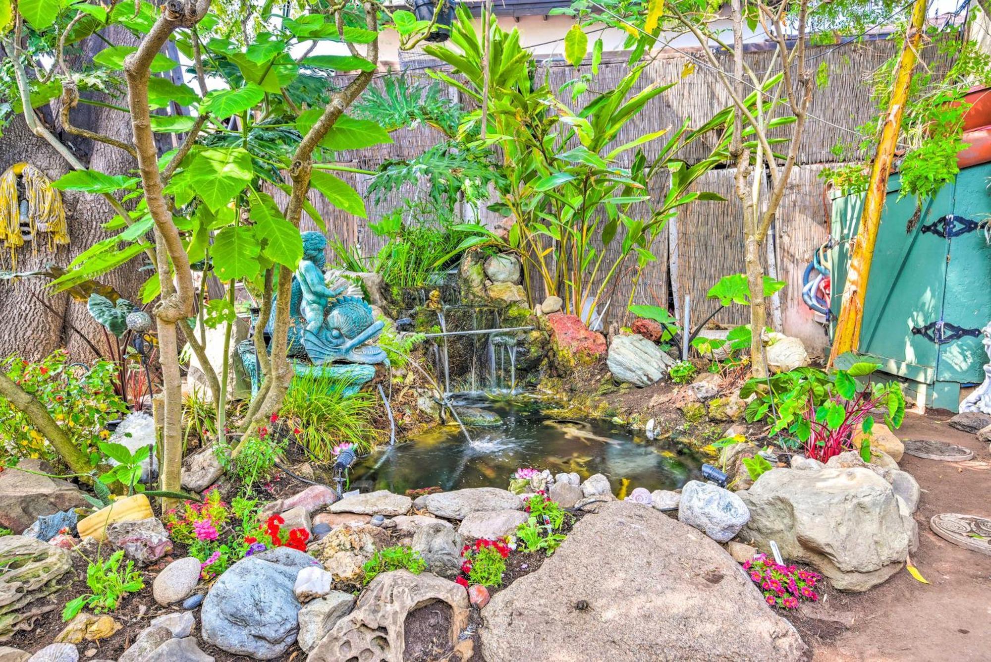 Apartment Beautiful Flower Garden *